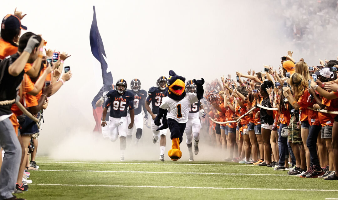 SAN ANTONIO, TX - SEPTEMBER 7, 2013: The Oklahoma State University Cowboys versus the University of Texas at San Antonio Roadrunners Football at the Alamodome. (Photo by Jeff Huehn)